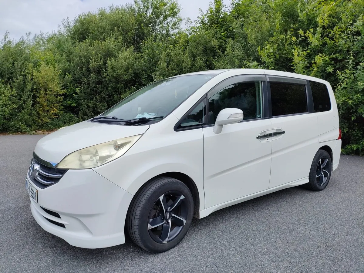Honda Stepwgn (Stepwagon) 2009 - Image 1