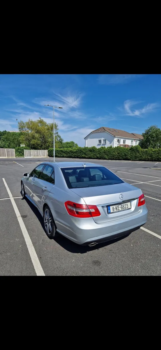 Mercedes Benz AMG E250 BLUE EFFICIENCY
204HP - Image 2