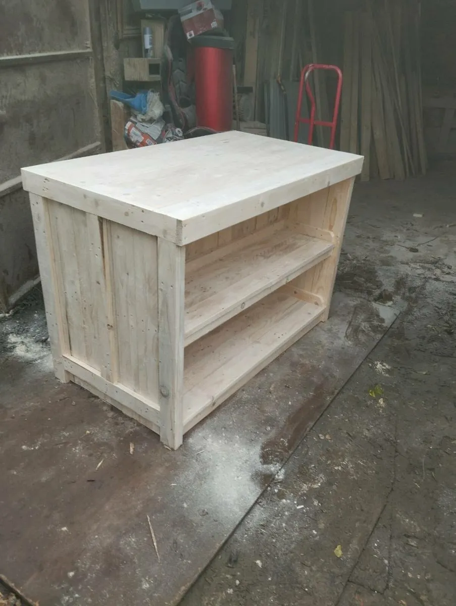 Handmade rustic kitchen island - Image 2