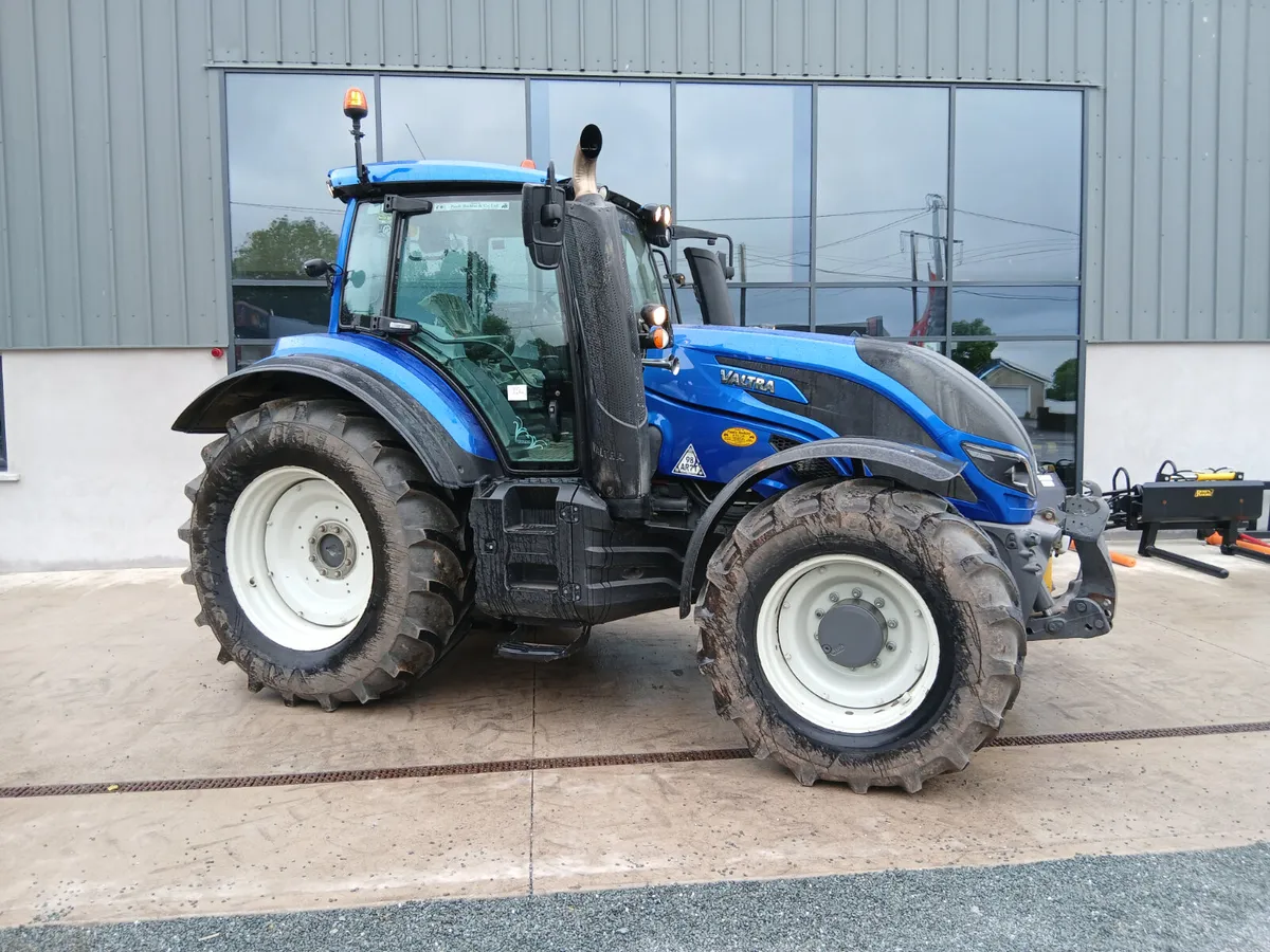 Valtra T174 Versu - Image 1