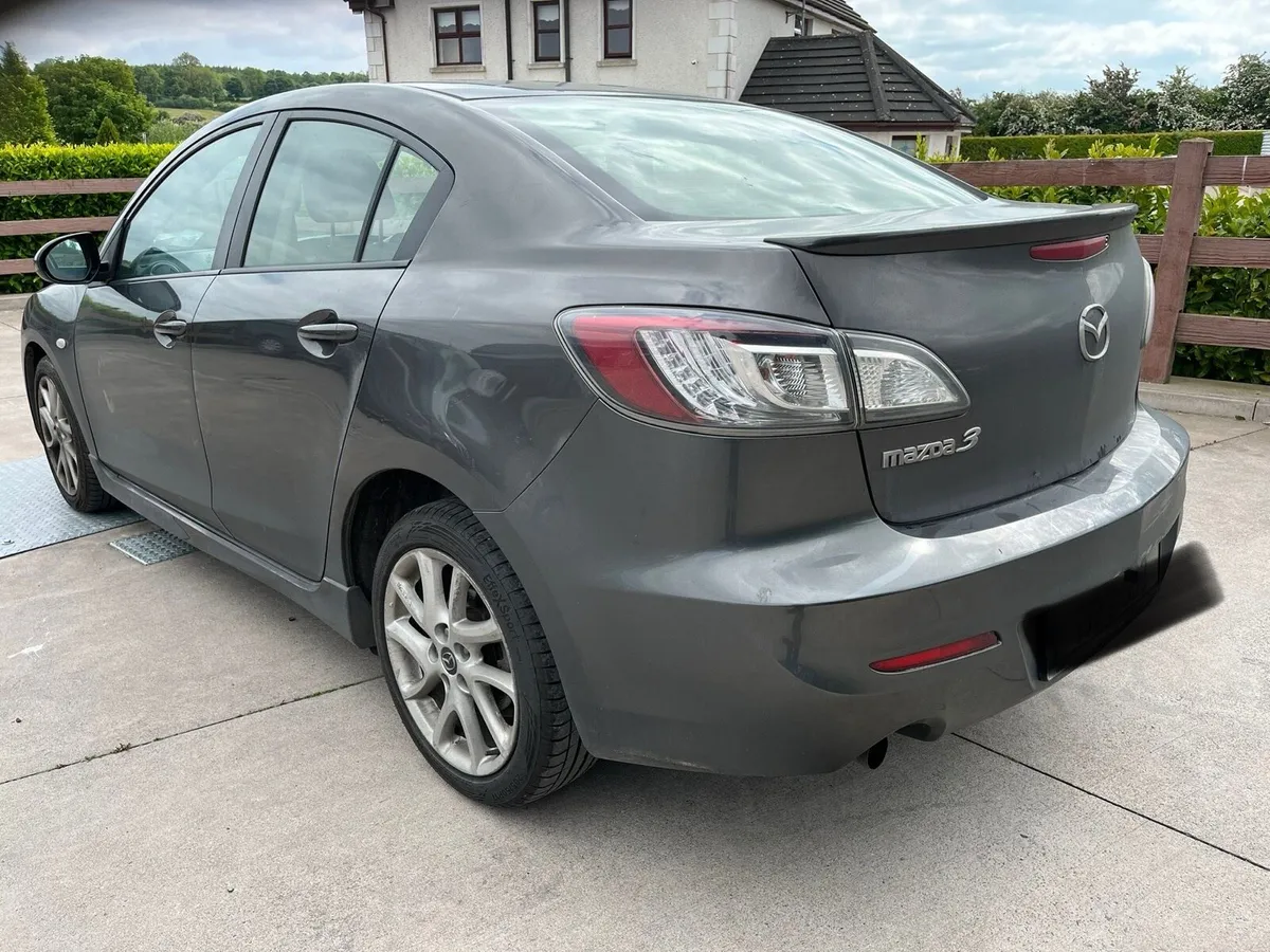 2013 Mazda 3 - Image 4