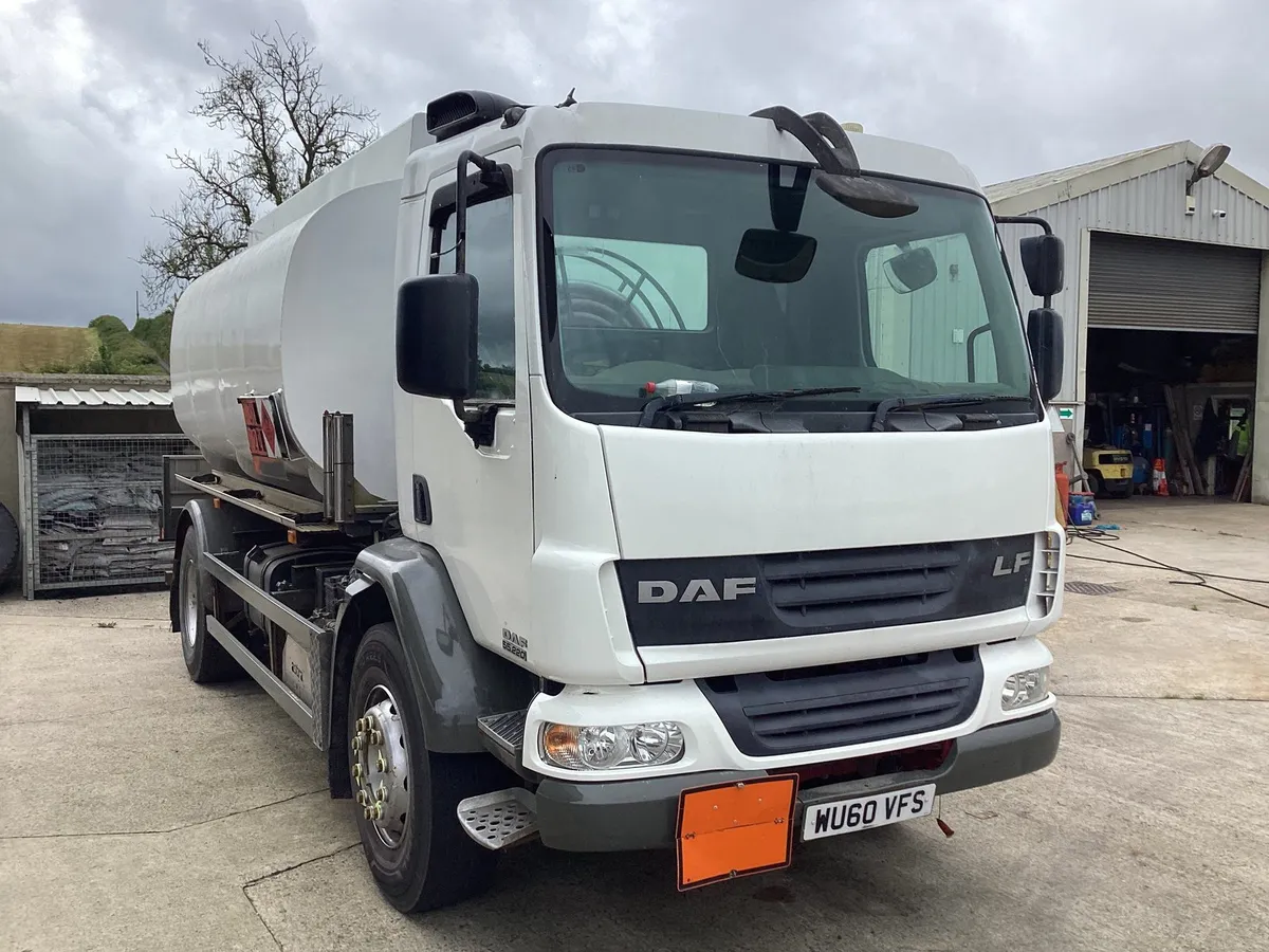 DAF Lf 55.220 Oil Tanker - Image 3