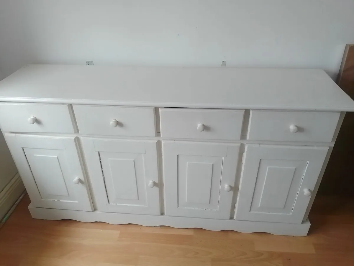 Solid wood dresser - Image 1