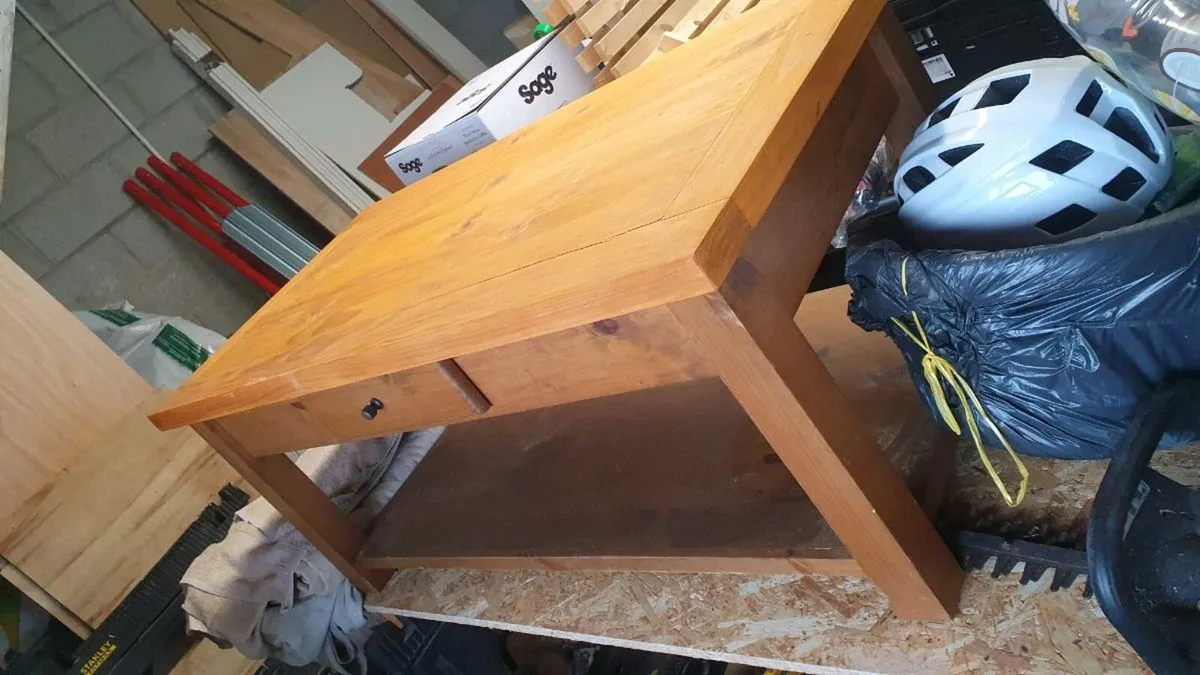 Coffee table - Image 1