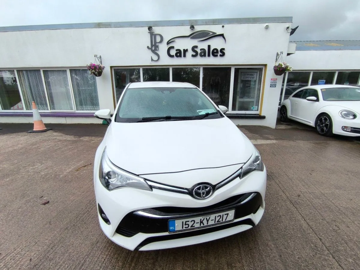Toyota Avensis 2.0 D-4d Luna Saloon - Image 2