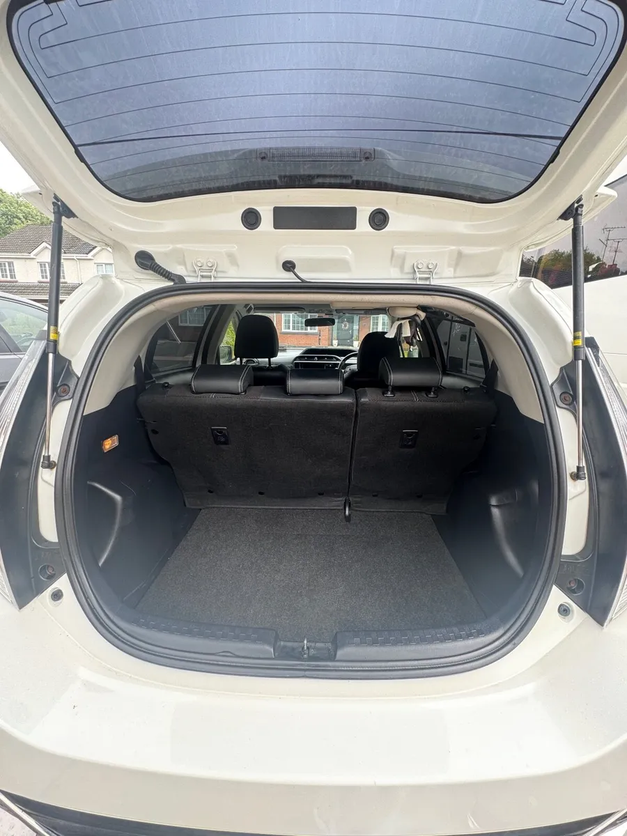 Toyota Aqua G’s 2014 - Image 4