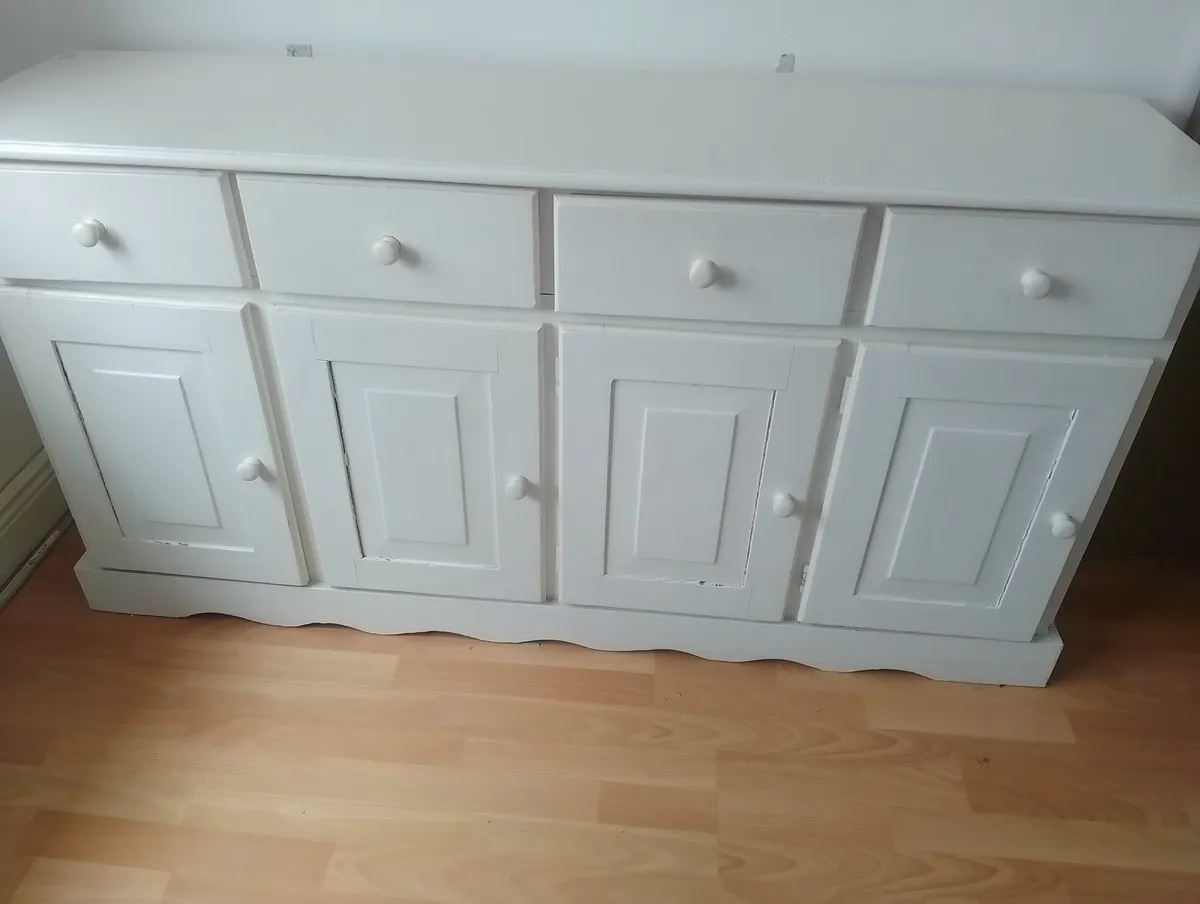 Solid wood dresser - Image 4