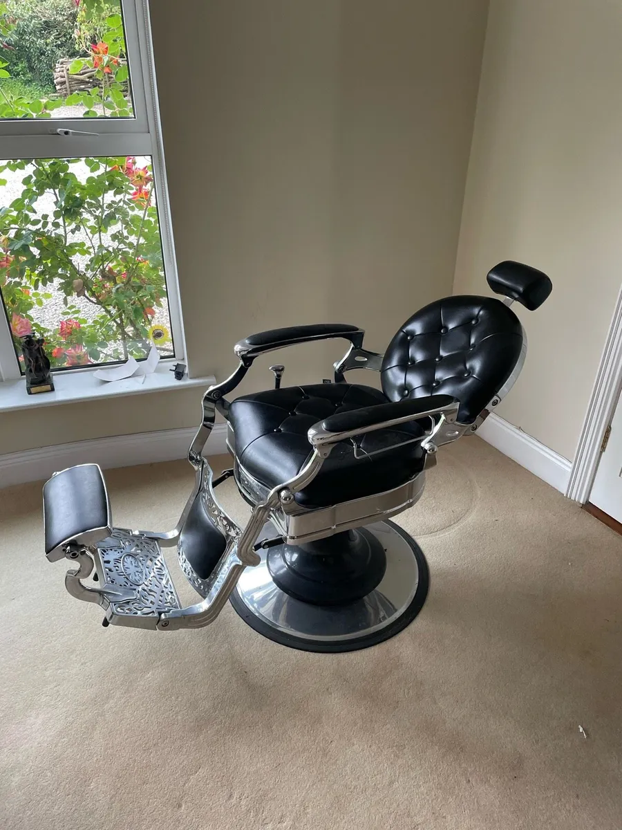 Barber chair - Image 2