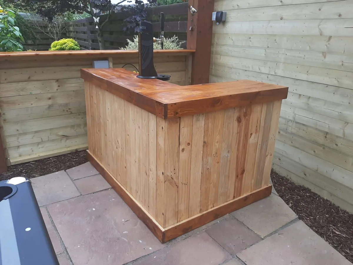 Handmade rustic homebar - Image 1
