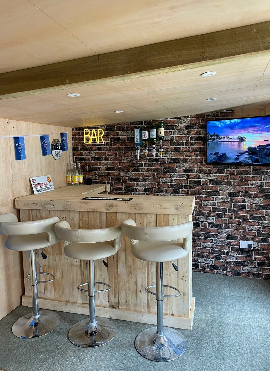 Handmade rustic homebar - Image 3