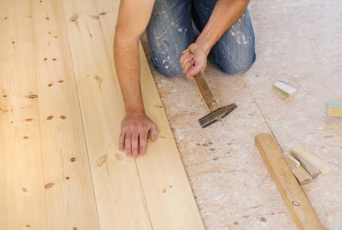 Carpenter service available. - Image 1