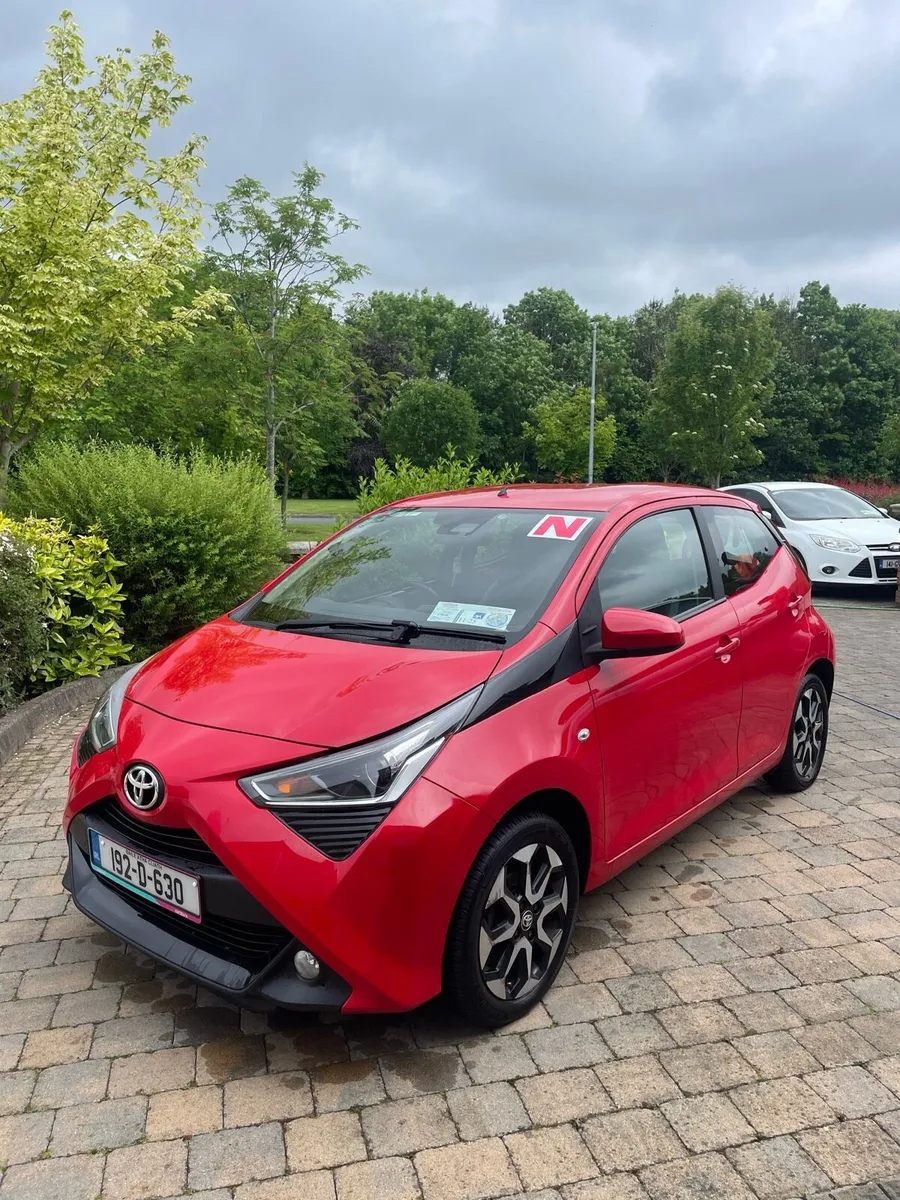 192 Toyota Aygo 1.0 Vvt-i x-play - Image 1
