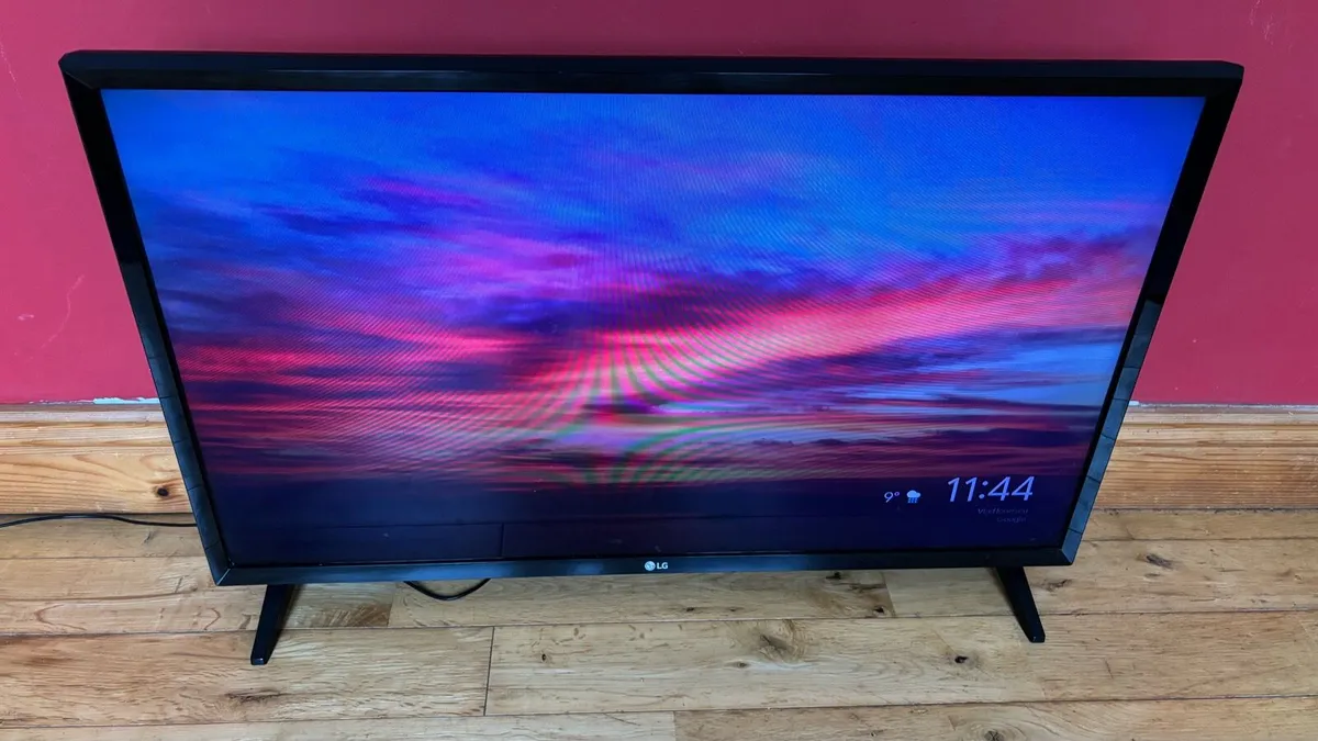 32” LG LED TV with Google Chromecast - Image 1