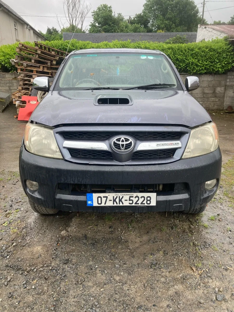 Toyota hilux - Image 2
