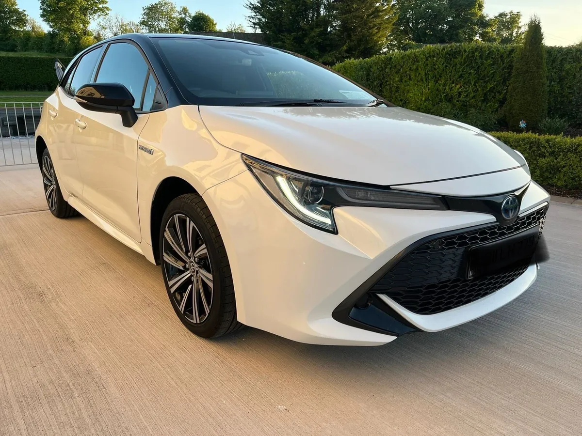 2021 Toyota Corolla - Image 2