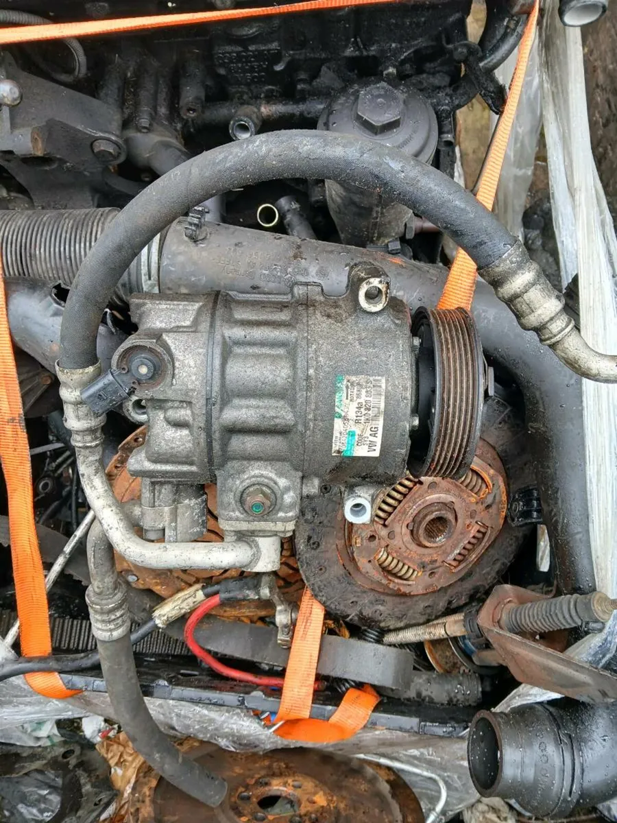 Bxe engine 1.9TDi all parts - Image 3