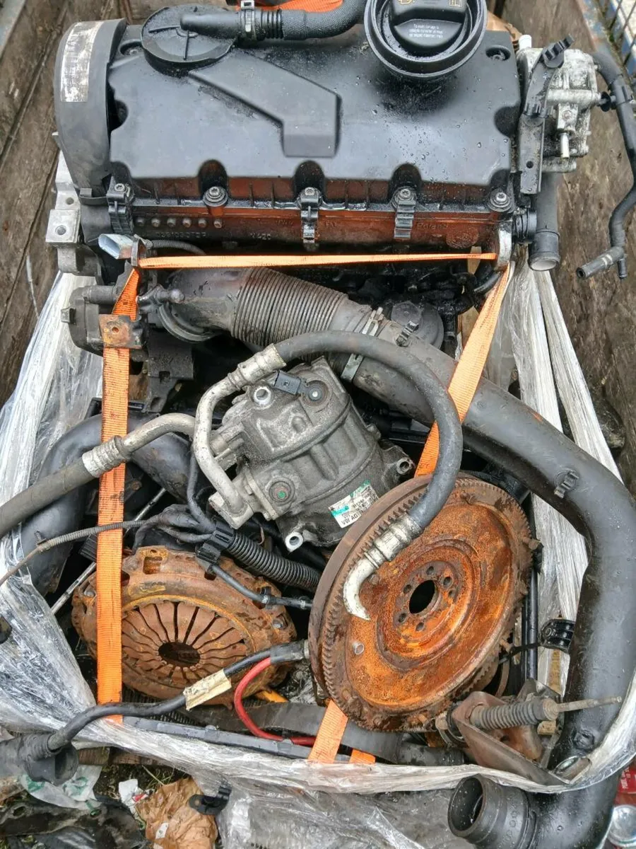 Bxe engine 1.9TDi all parts - Image 1
