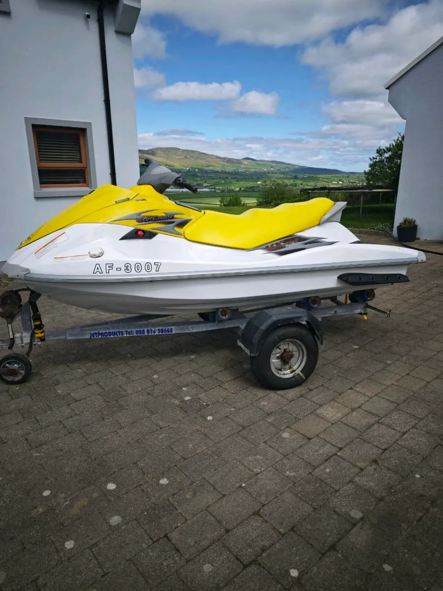 Jet ski - Image 1