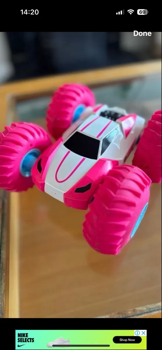Toy car