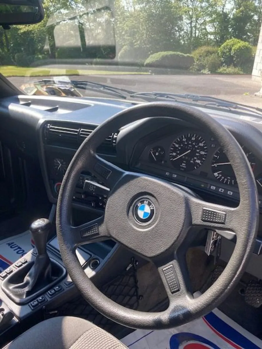 BMW 3-Series 1990 - Image 3