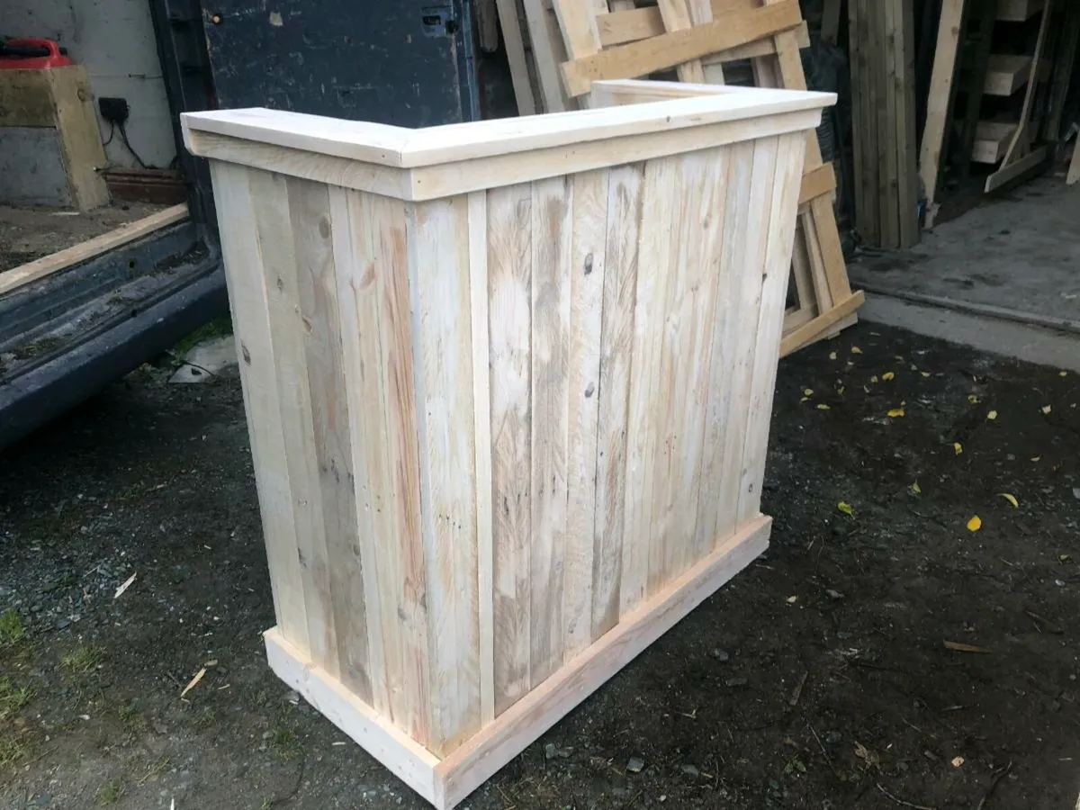 Handmade rustic reception desk - Image 1