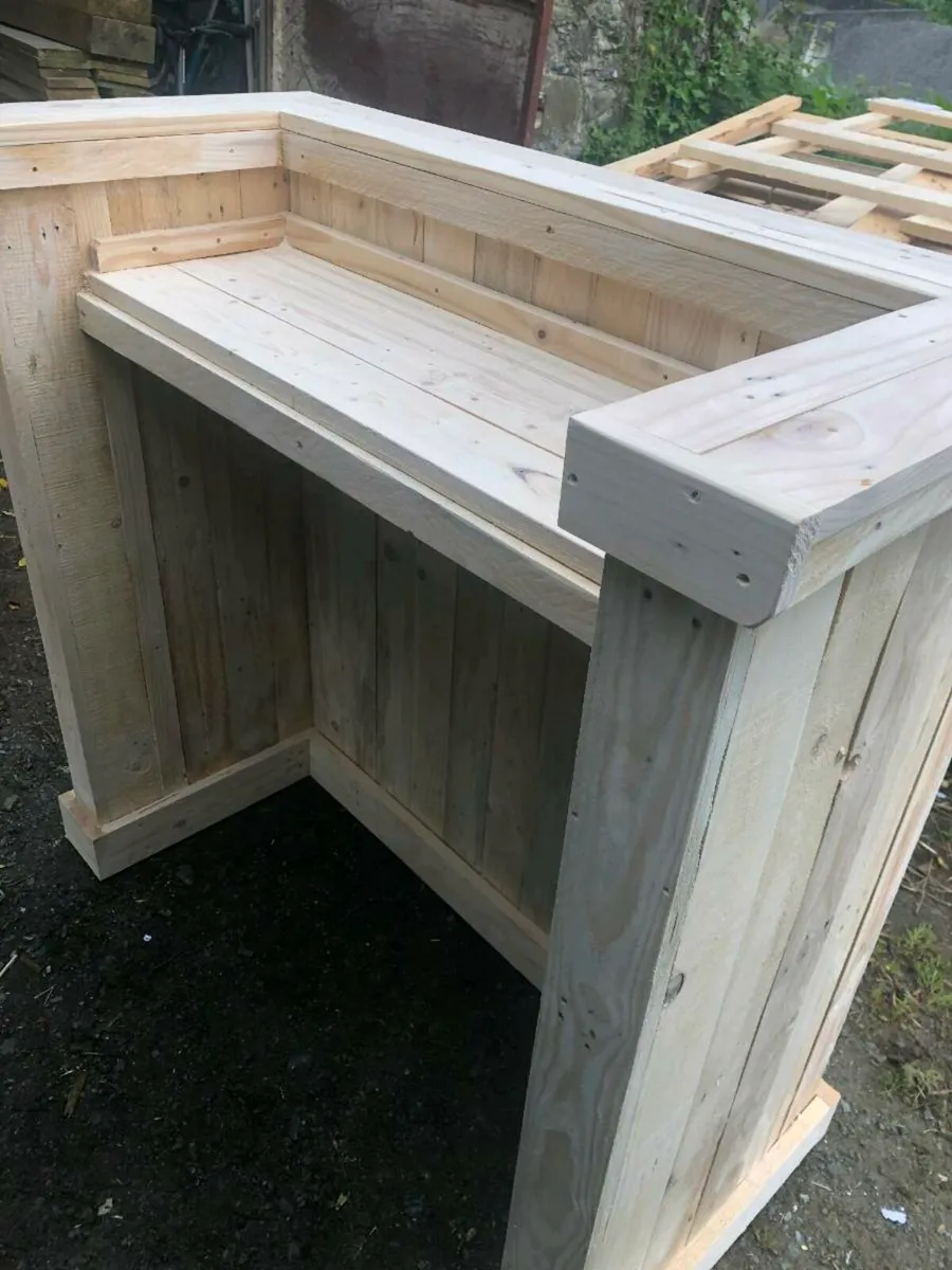 Handmade rustic reception desk - Image 2