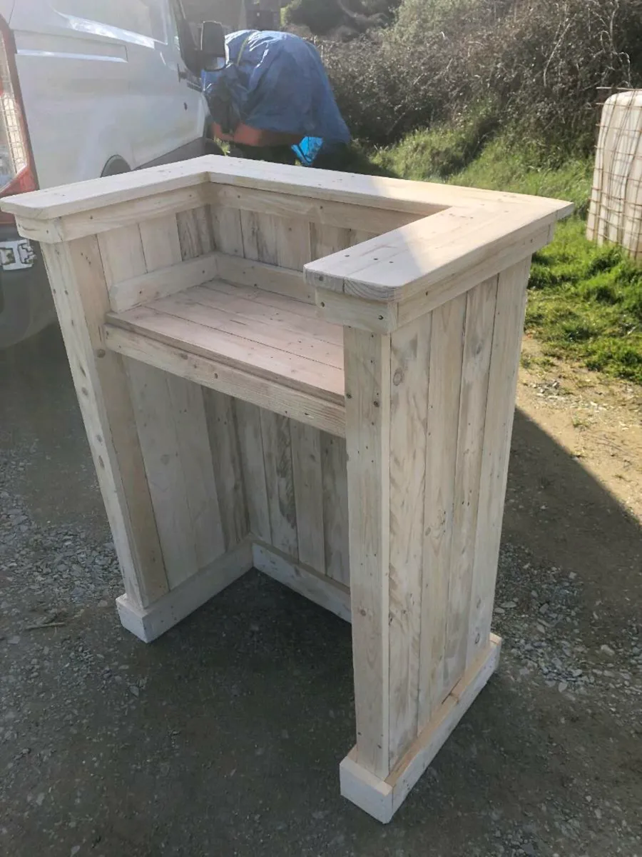 Handmade rustic reception desk - Image 4