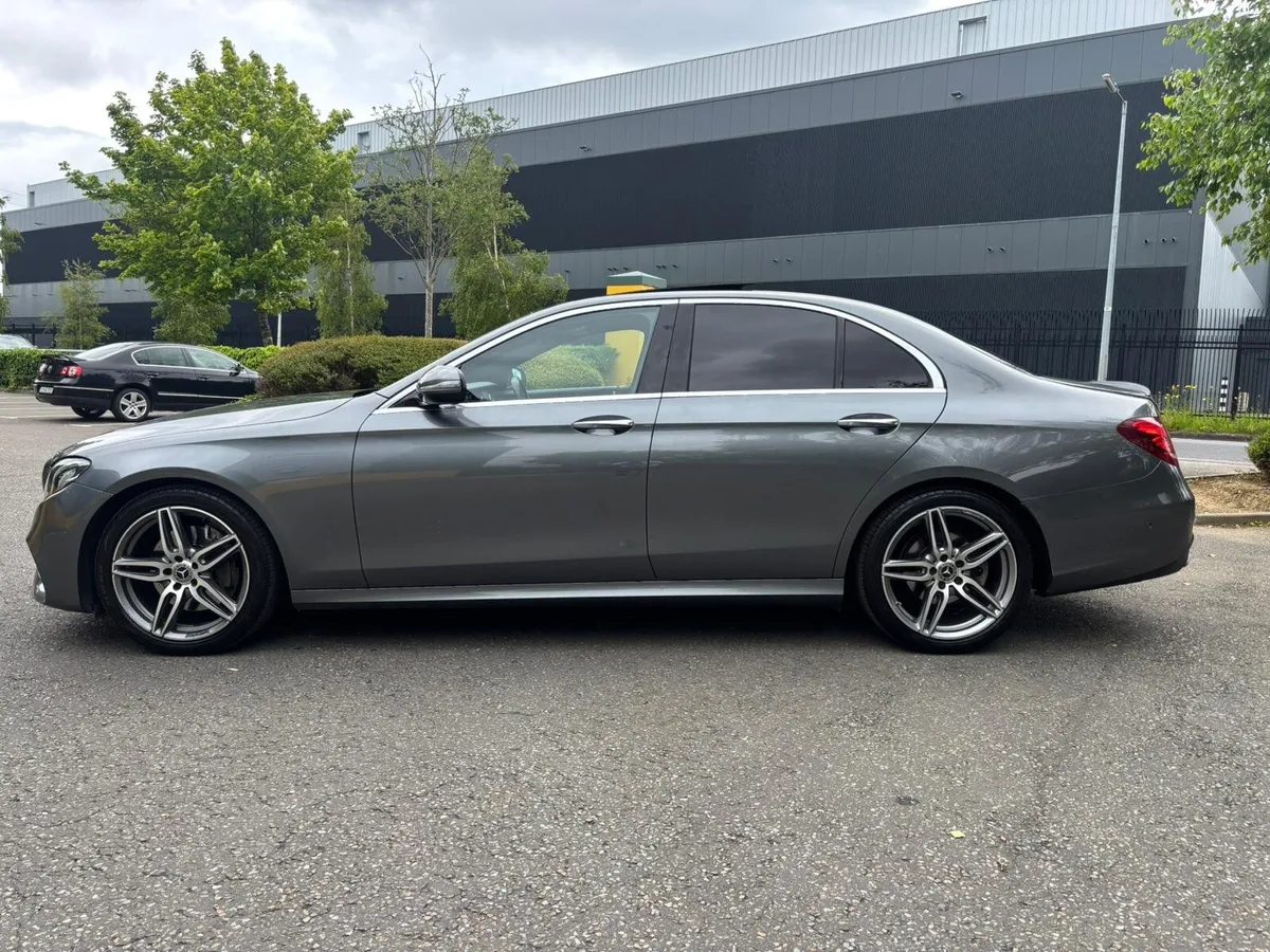 Mercedes-Benz E-Class 2016 - Image 4