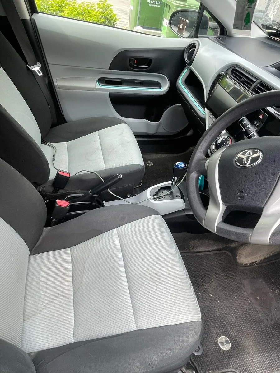 Toyota Aqua 2012 Hybrid - Image 3