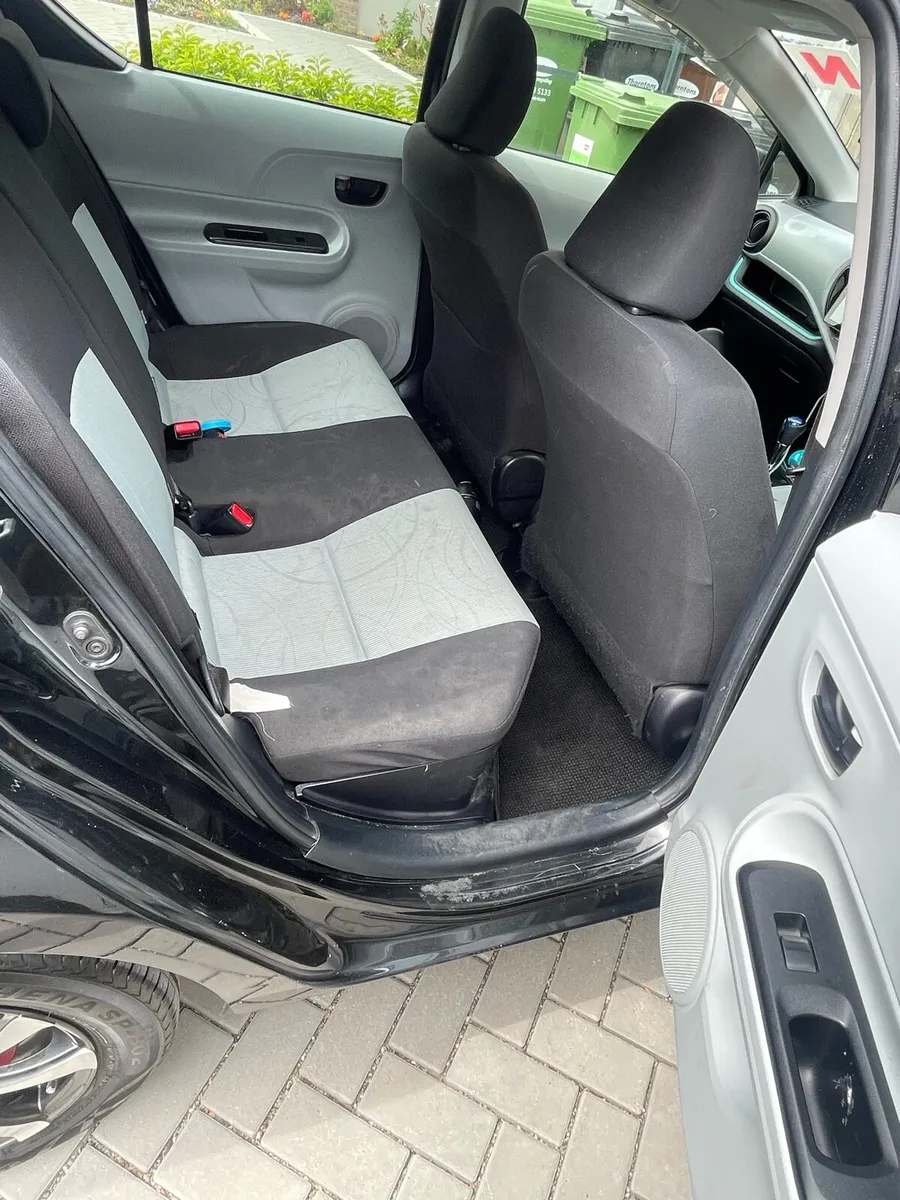 Toyota Aqua 2012 Hybrid - Image 4