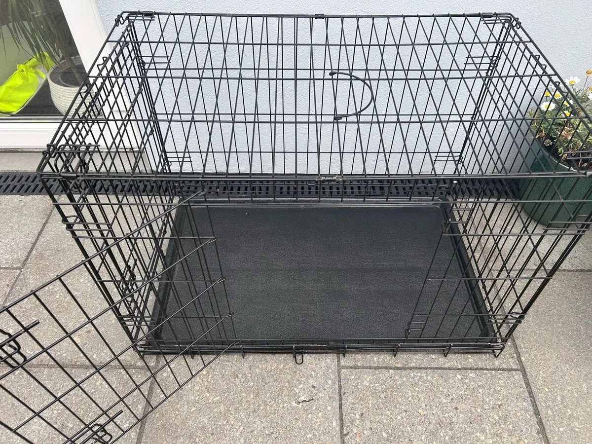 Dog cage - Image 1