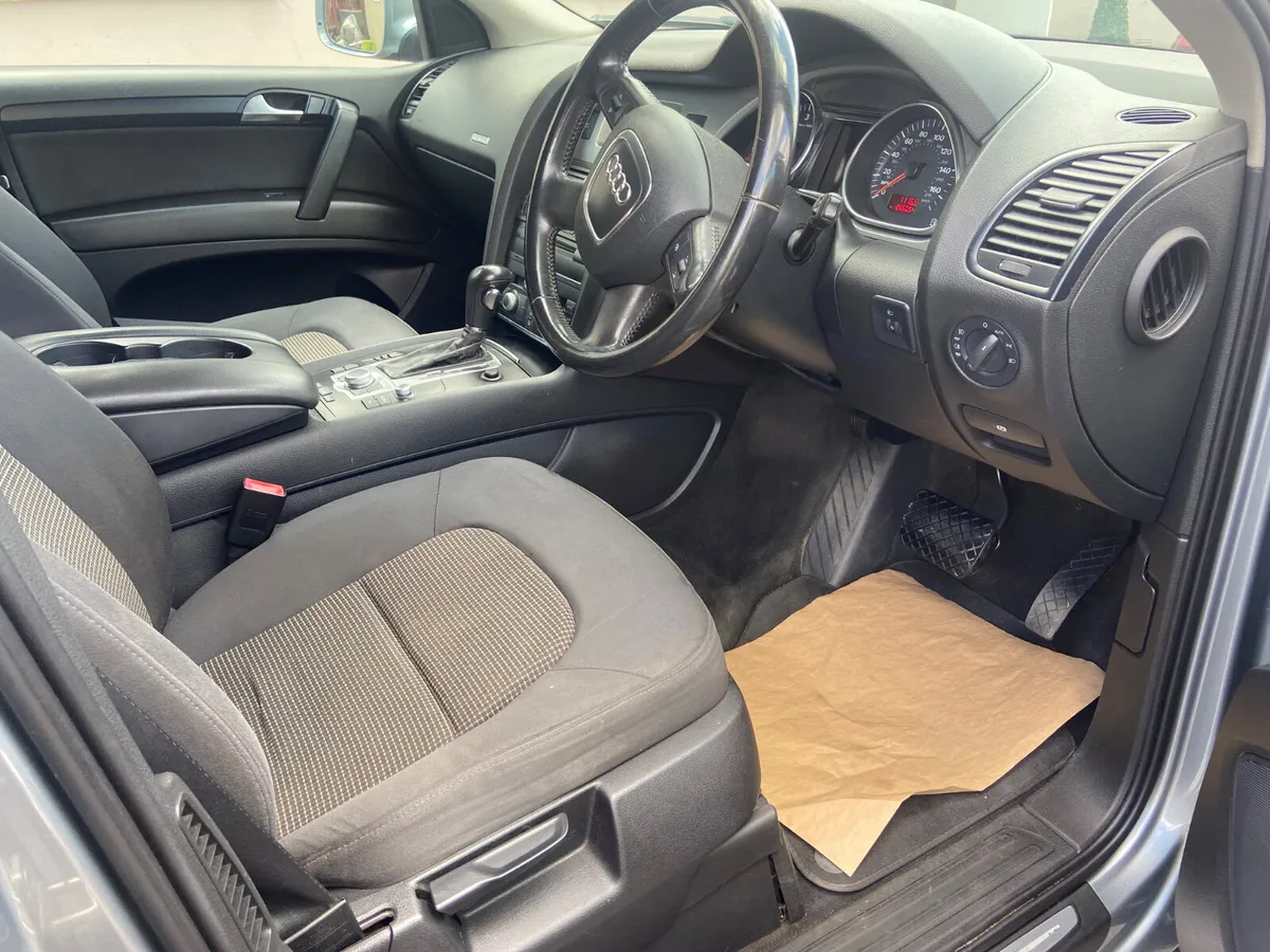 2010 Audi Q7 crew cabDOE02/26 - Image 2