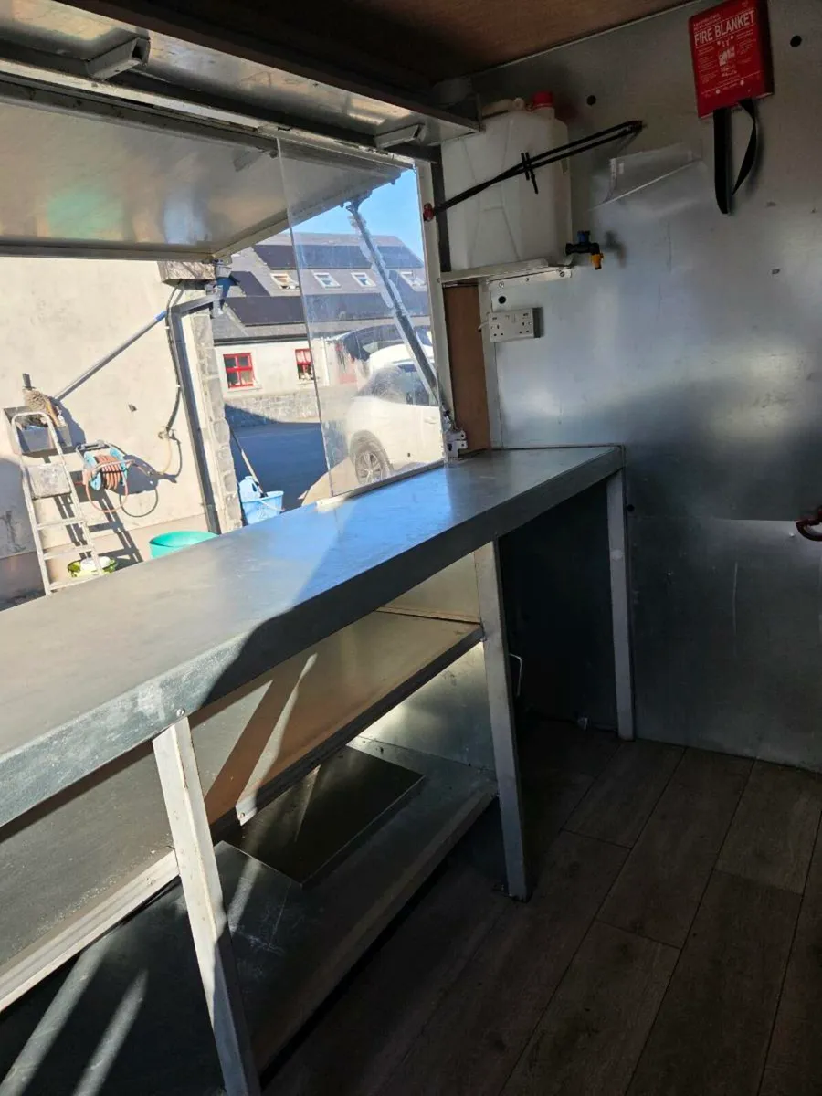 Food truck - Image 4