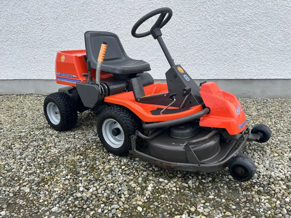 Husqvarna ride on lawnmower - Image 3