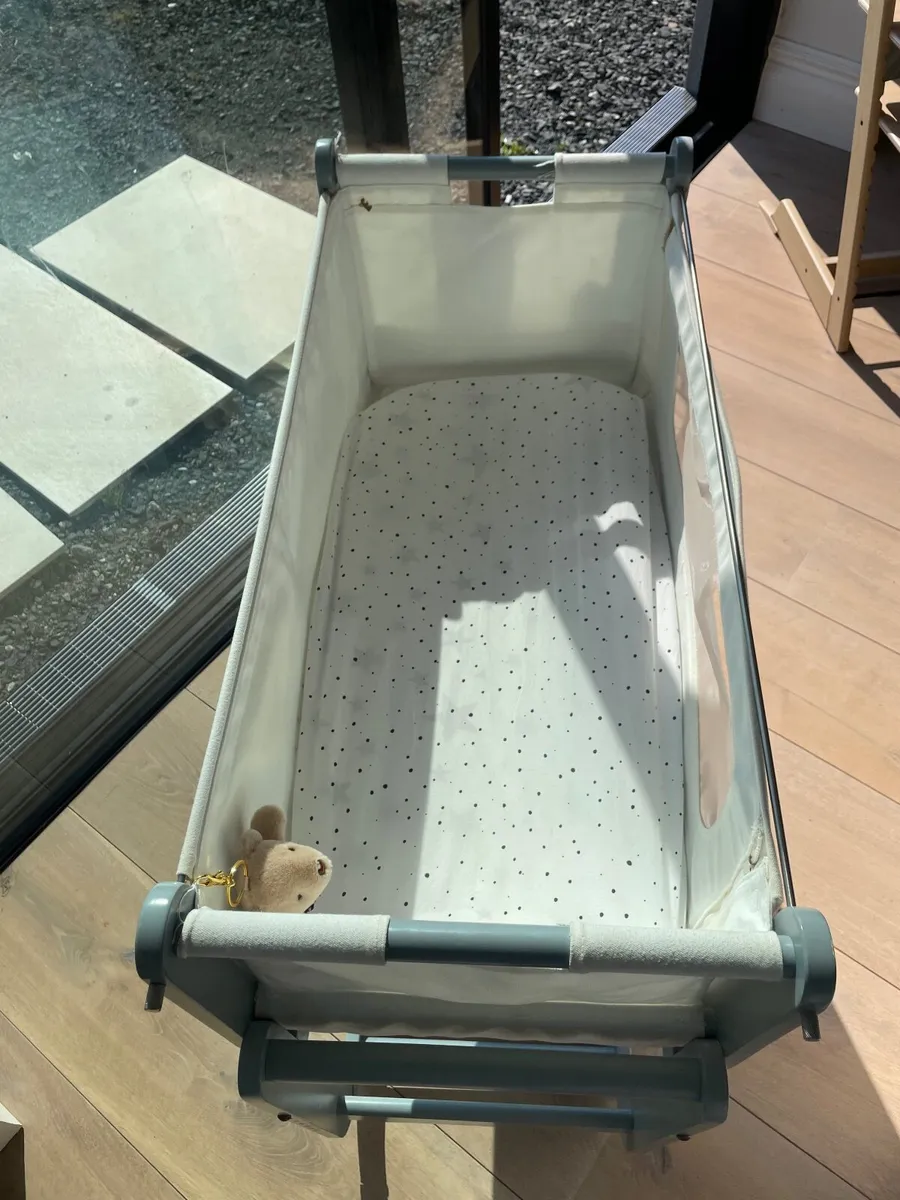 Baby Snuzpod Cosleeper - Image 1