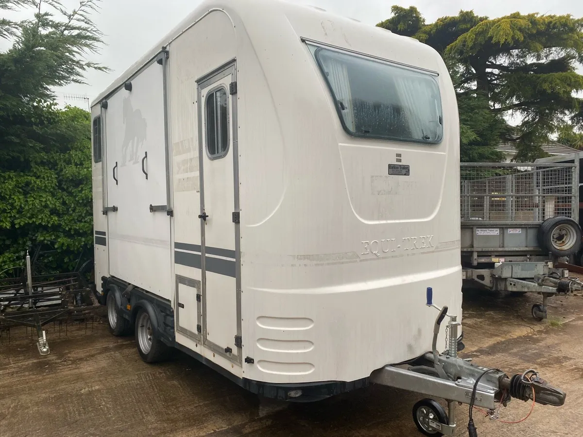 Equitrek Show Treka  2 horsebox - Image 3