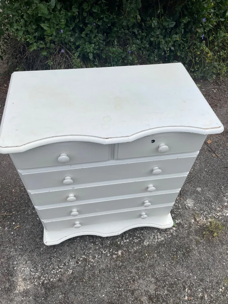 White wooden chest of drawers - Image 4