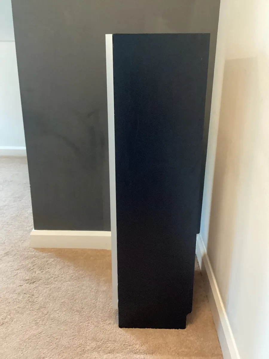 Cabinet - Image 3
