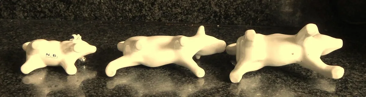 Selection of 3 Ceramic Cow Creamers - Image 2