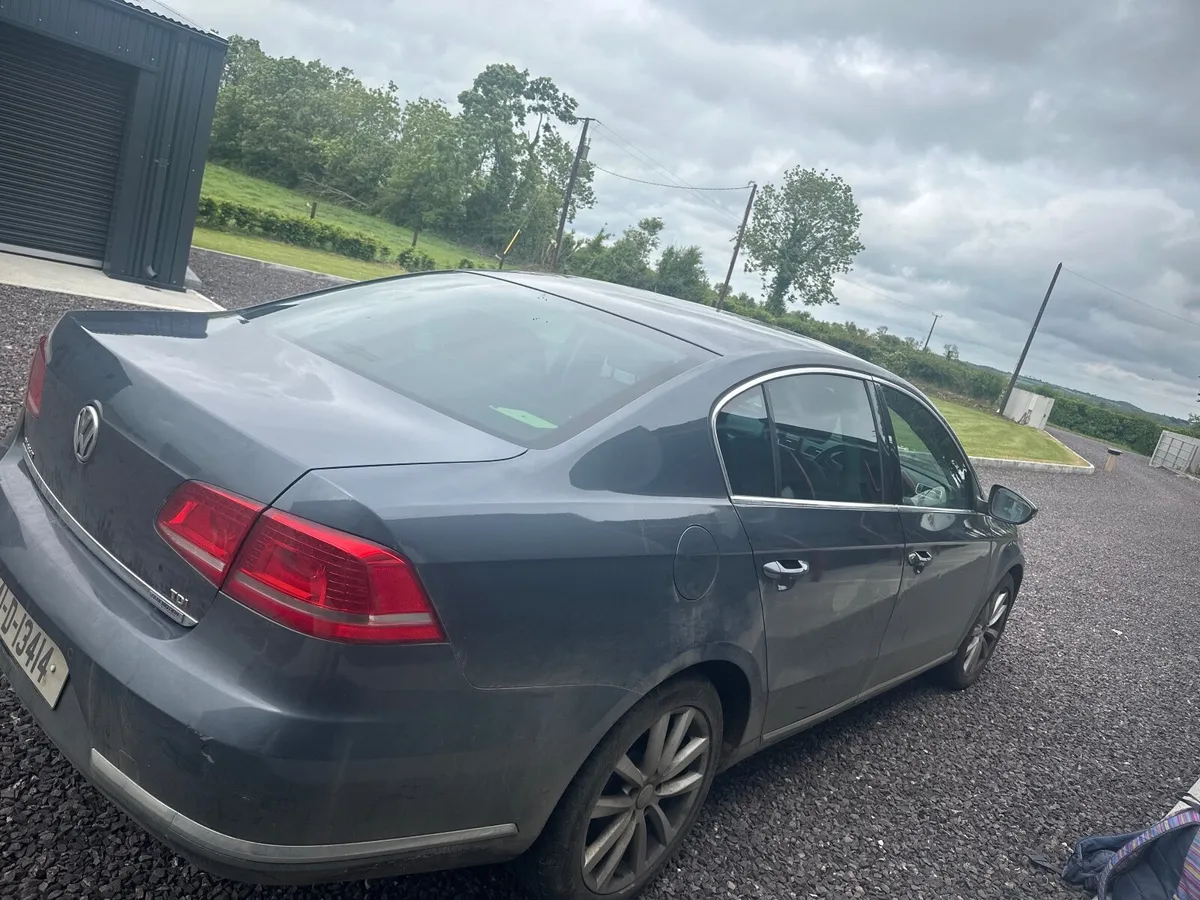 Volkswagen Passat 2014 - Image 3