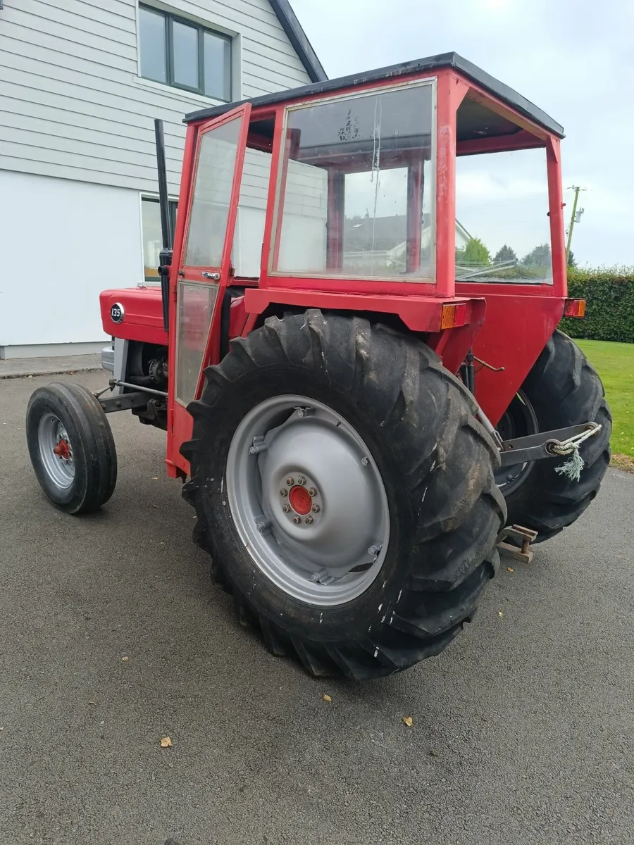 Vintage Tractor - Image 3