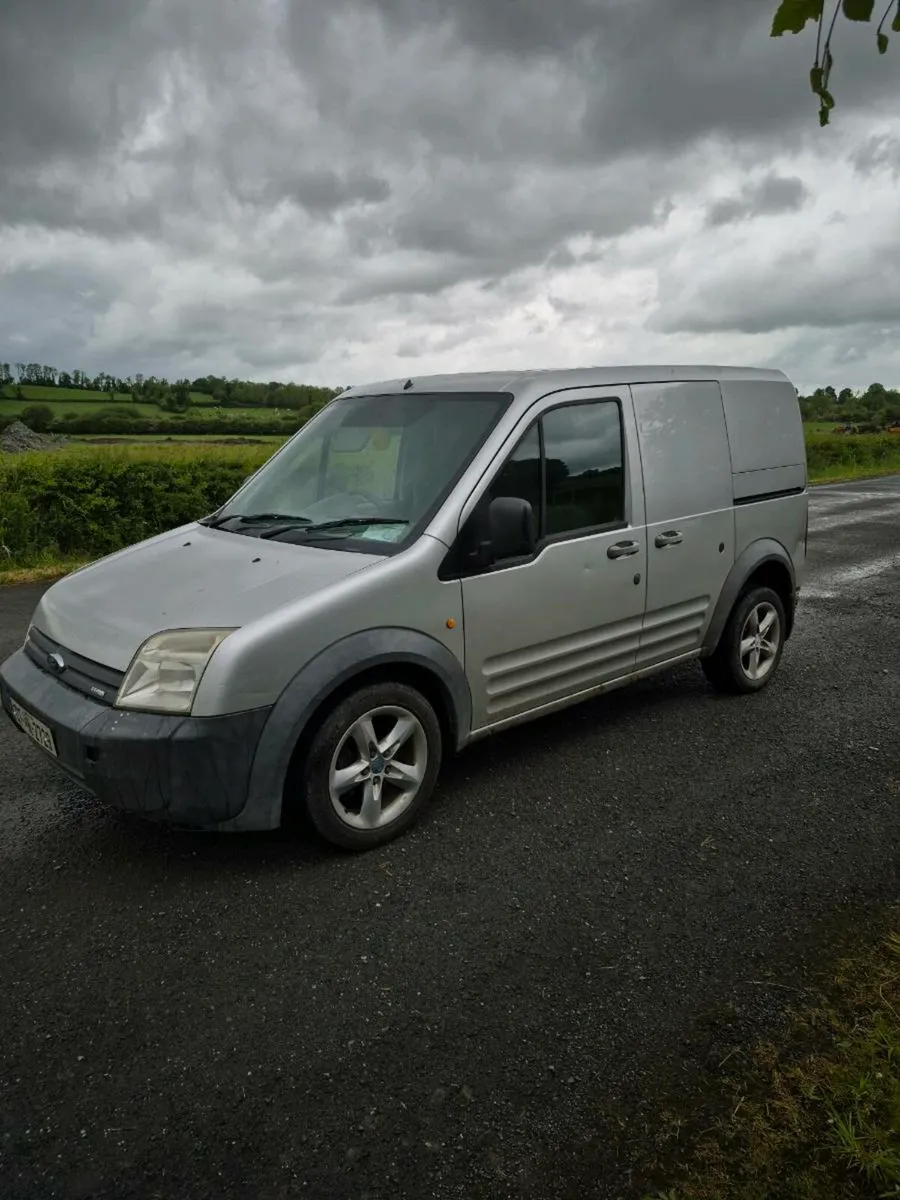 *FORD TRANSIT CONNECT*