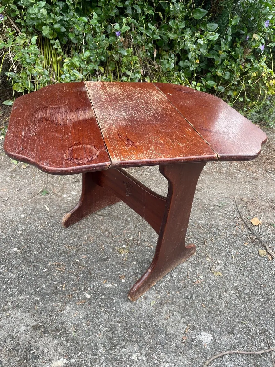 Small coffee table - Image 2