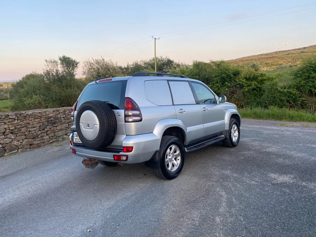 Immaculate Land Cruiser (1 owner) deposit taken - Image 4
