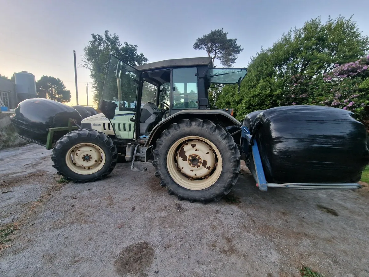Bale drawing haulage - Image 3