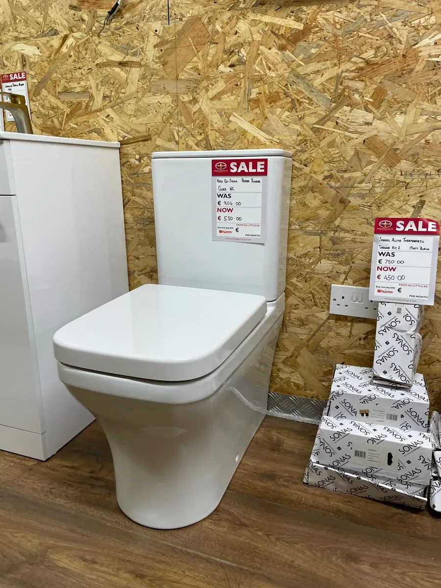 New Ex-Stock Roper Rhodes Cover Rimless WC