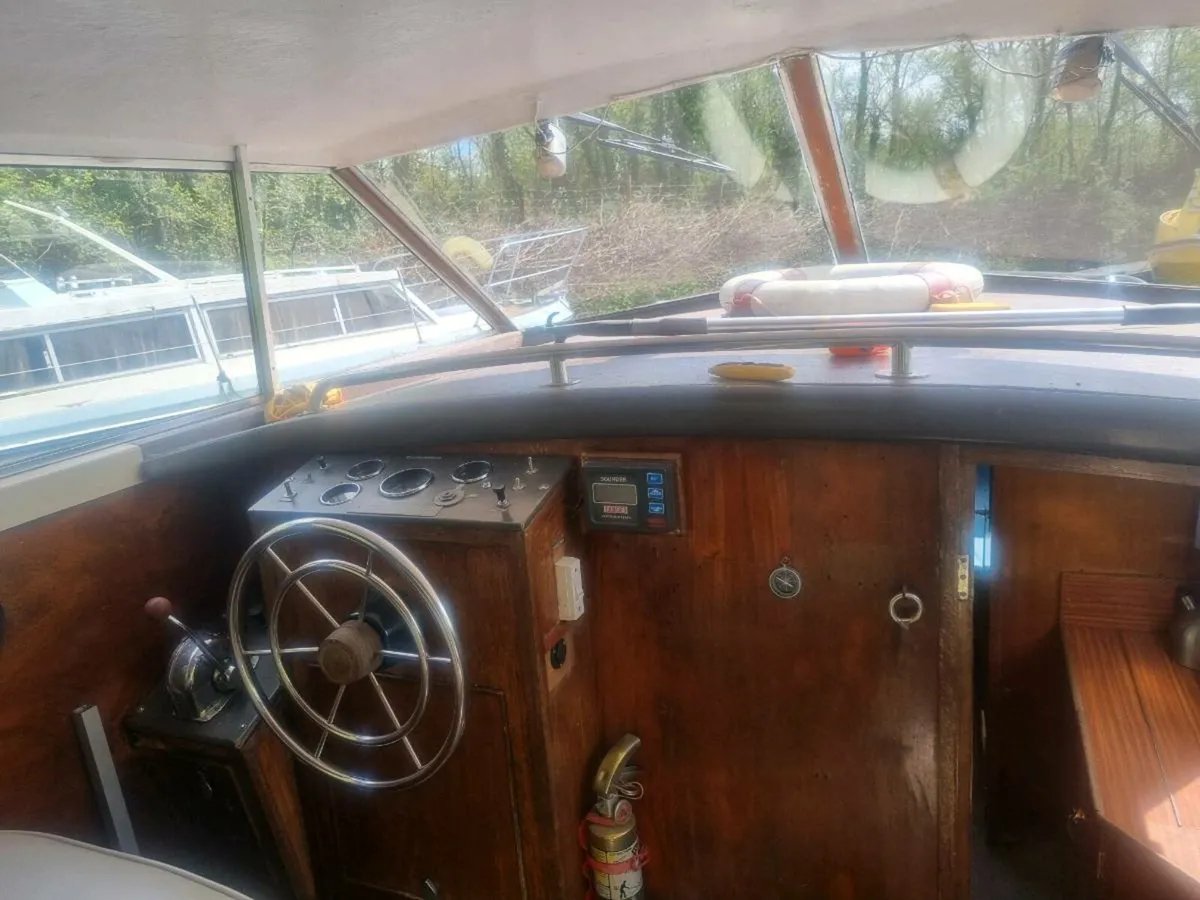 24ft freeman boat - Image 4