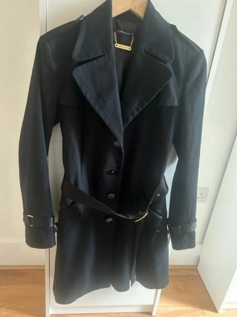 black coat - Image 3