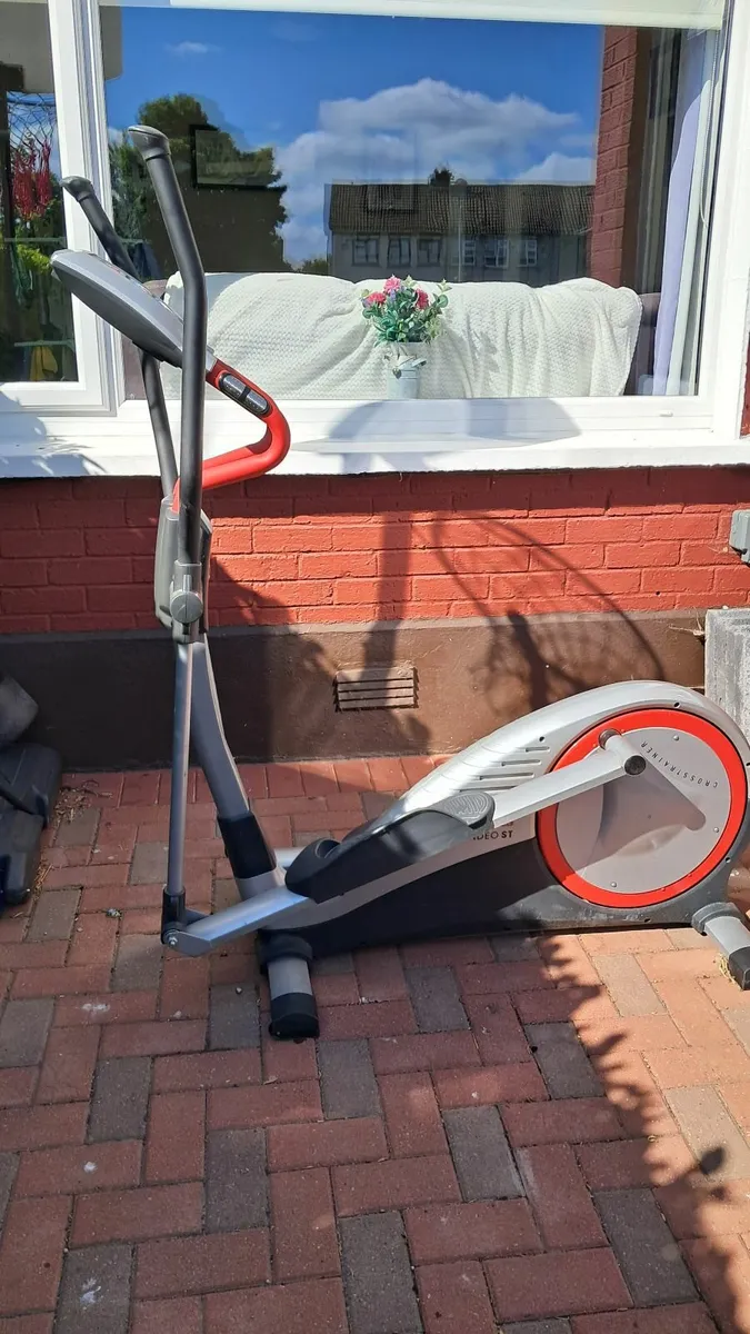 Cross trainer - Image 3