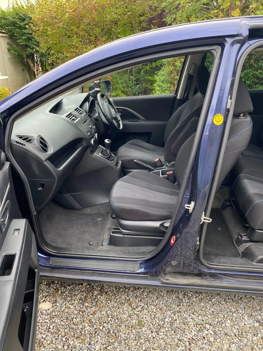 Mazda5 2012 - Image 3